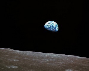 Angular Size of Earth From Moon