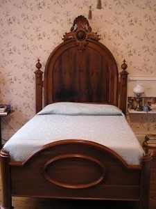 Antique Bed Dimensions