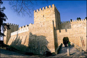 Castelo de Sao Jorge Size