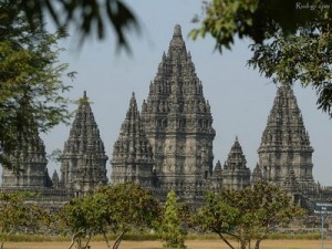 How Big is Prambanan?