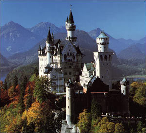 Neuschwanstein Castle Size