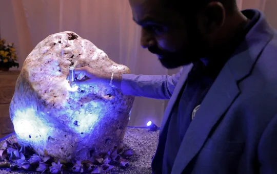 Biggest Sapphire In The World