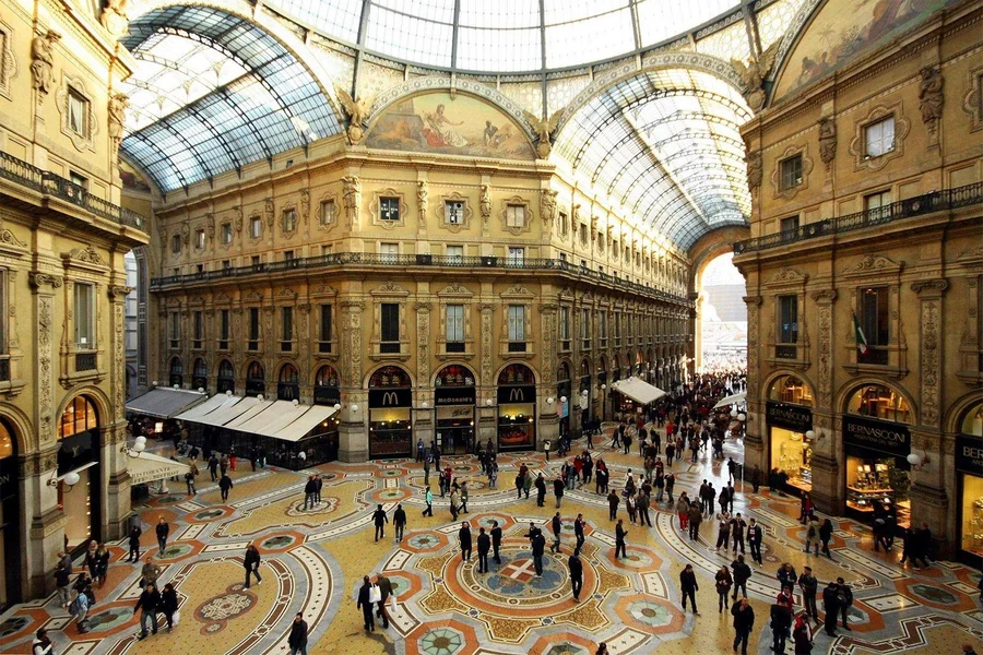 Worlds Oldest Mall